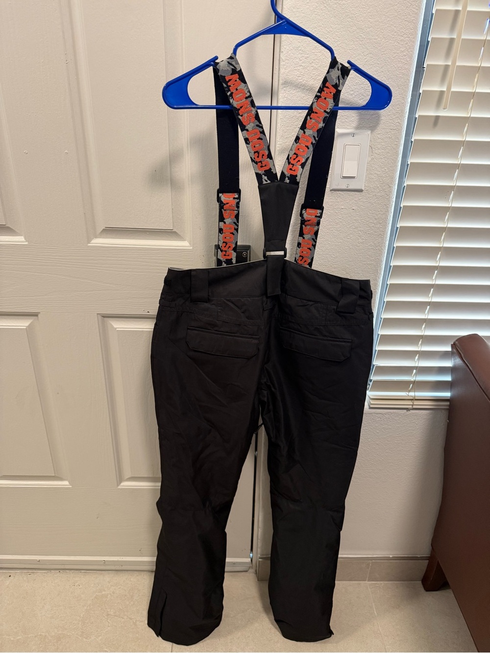 GSOU SNOW Insulated Snowboard Ski Pants Men’s Large Black Bib Suspenders